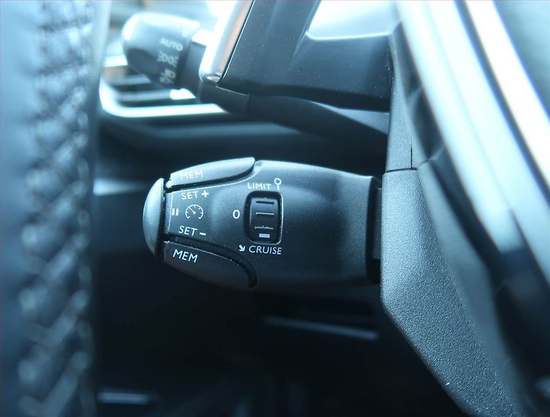Peugeot 5008 (2018) Allure 1.6 THP, Automat - fotka 20 z 22