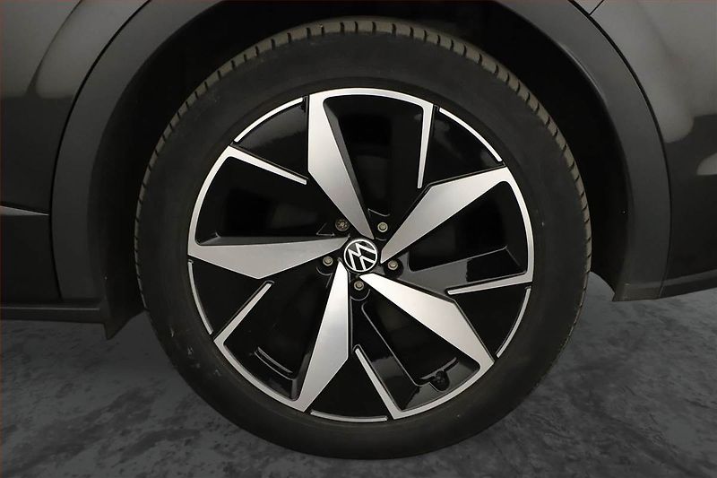 Volkswagen ID.4 (2021) GTX (82 kWh), SoH 92% - fotka 12 z 18