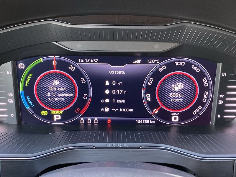 Škoda Superb (2021) Combi iV 1.4 TSI DSG Style - fotka 11 z 36