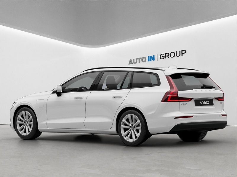 Volvo V60 (2026) B4 Essential DCT 5d - fotka 3 z 6