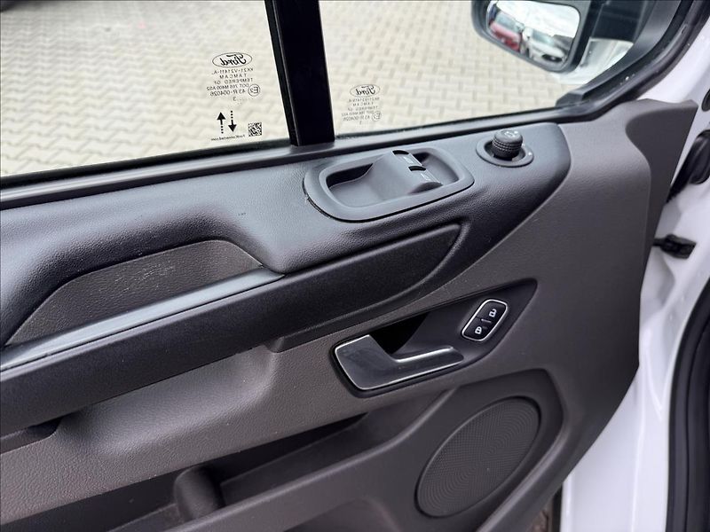 Ford Transit Custom 2,0 EcoBlue 77kW Trend L1 - fotka 15 z 21