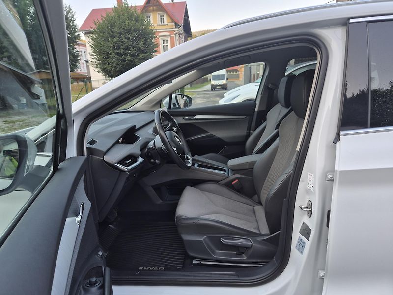 Škoda Enyaq 150kw, iV80 19ALU SOH 92% - fotka 11 z 45