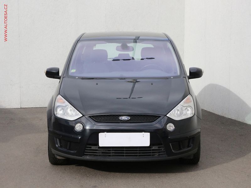 Ford S-MAX (2007) 2.0 TDCi, 2.maj, servis.kniha - fotka 2 z 3