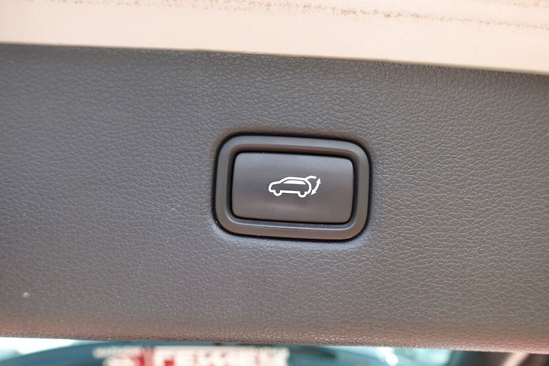 Hyundai Tucson 1,6GDi 130kW A/T 4x4 N-Line, P - fotka 14 z 35