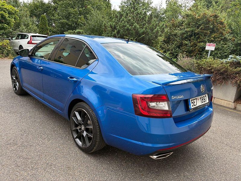 Škoda Octavia 2.0 TDI 135 kW RS ČR - fotka 8 z 30