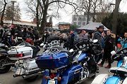 Z příjezdu spanilé jízdy motocyklů do Poděbrad.