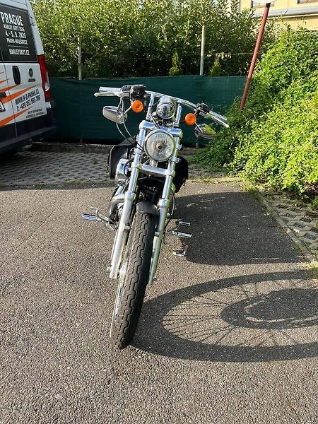 Harley-Davidson XL 1200V Sportster Seventy-Two (2012) - fotka 7 z 15