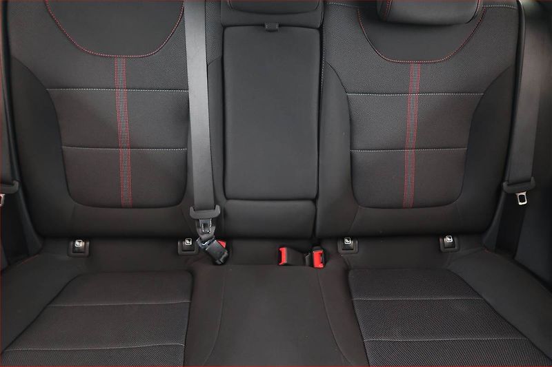 Hyundai i30 (2024) N-Line 1.5 T-GDI MHEV 48V - fotka 10 z 12