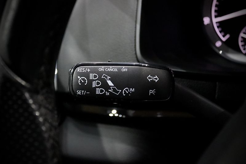 Škoda Karoq 1.5 TSI 110 kW - fotka 22 z 38