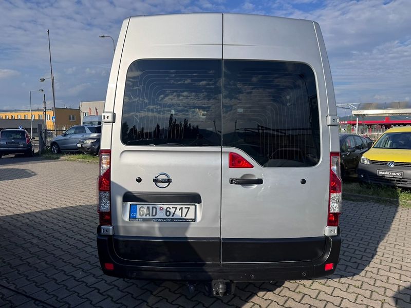 Nissan NV400 (2016) 9 MÍST 2,3D 107 KW TAŽNÉ L2H2 - fotka 4 z 45
