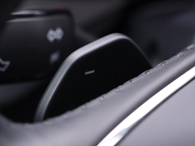 Škoda Kamiq 1.0 TSI 81kW DSG CZ Style DPH - fotka 19 z 33