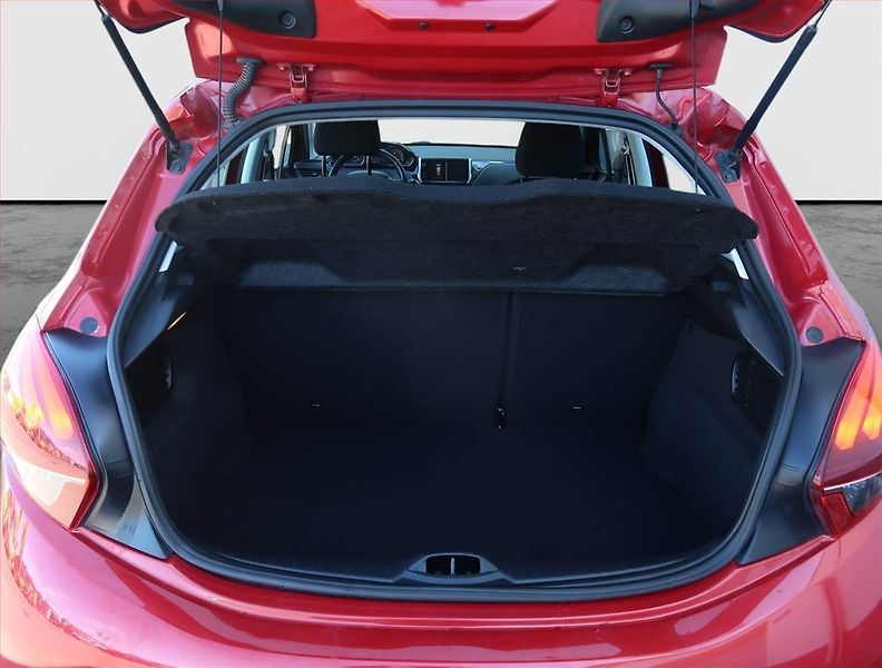 Peugeot 208 (2018) 1.2 PureTech, ČR,1.maj - fotka 11 z 16