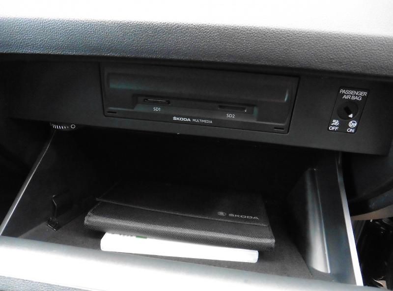 Škoda Octavia III Combi 2.0 TDi Style 1.maj. - fotka 16 z 16