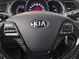 Kia Ceed (2017) 1.6 GDI, Serv.kniha, Navi - náhled 18