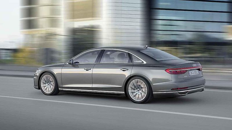 Audi A8L W12.