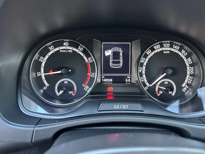 Škoda Fabia (2022) Combi 1.0 TSI Ambition Top - fotka 7 z 31