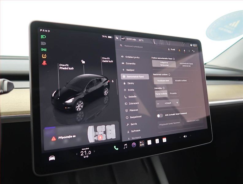 Tesla Model Y (2023) RWD LFP 60kWh, SoH 93% - fotka 26 z 32