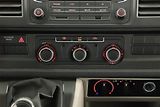 Volkswagen Transporter (2018) 2.0 TDI, Bus, 6Míst, ČR, 1Maj - náhled 12
