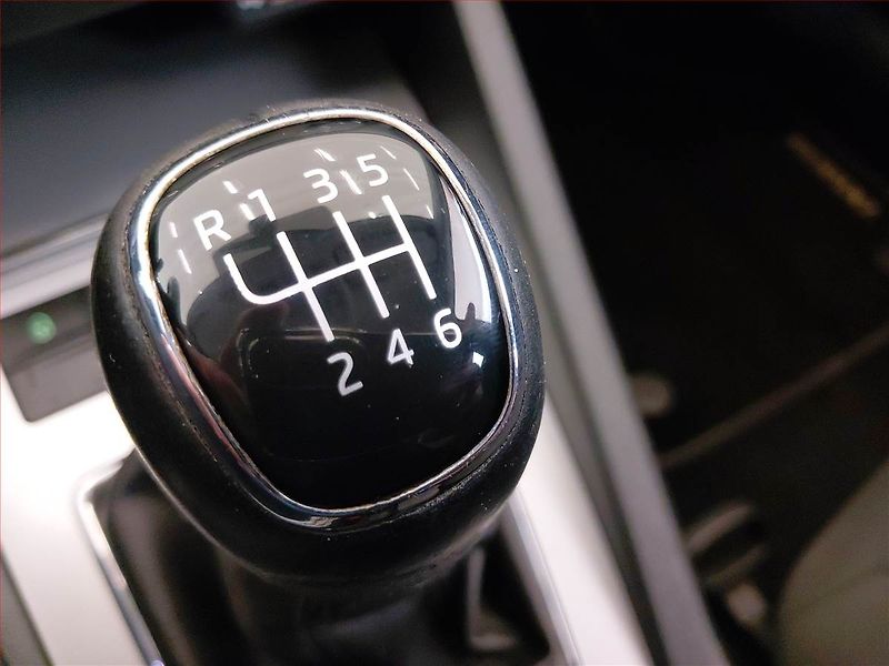 Škoda Octavia (2015) Style 1.4 TSI, Tempomat - fotka 17 z 17