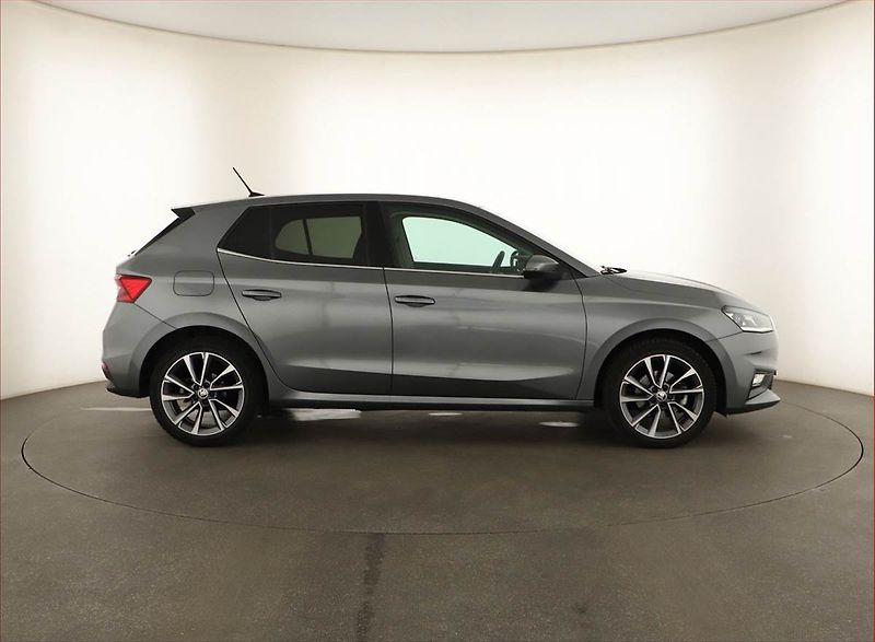 Škoda Fabia (2022) 1.0 TSI, Tempomat - fotka 6 z 14