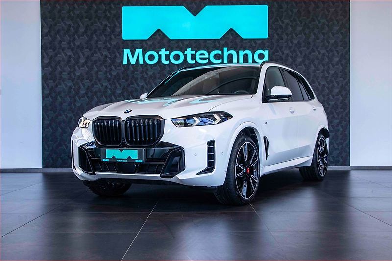 BMW X5 (2025) xDrive40i - fotka 2 z 23