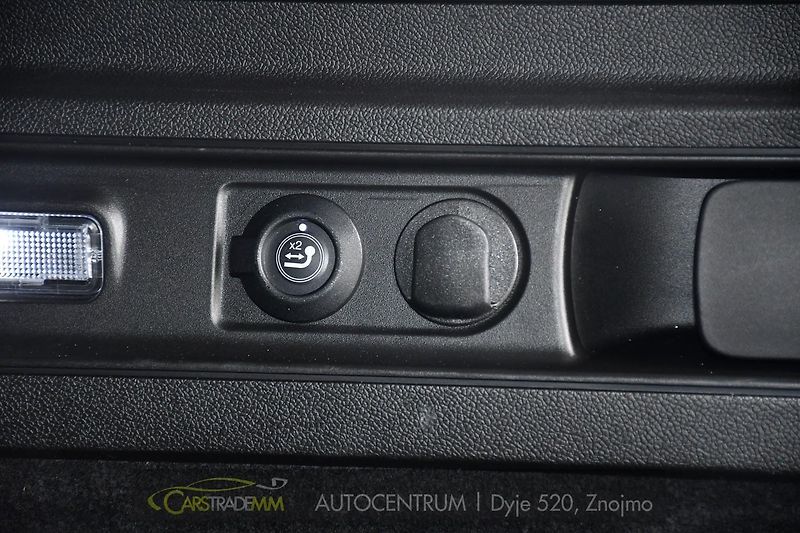 Alfa Romeo Stelvio 2.2 Diesel 16V Veloce TAŽNÉ - fotka 46 z 52