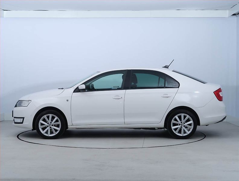 Škoda Rapid (2013) Ambition 1.6 TDI, Serv.kniha - fotka 3 z 17