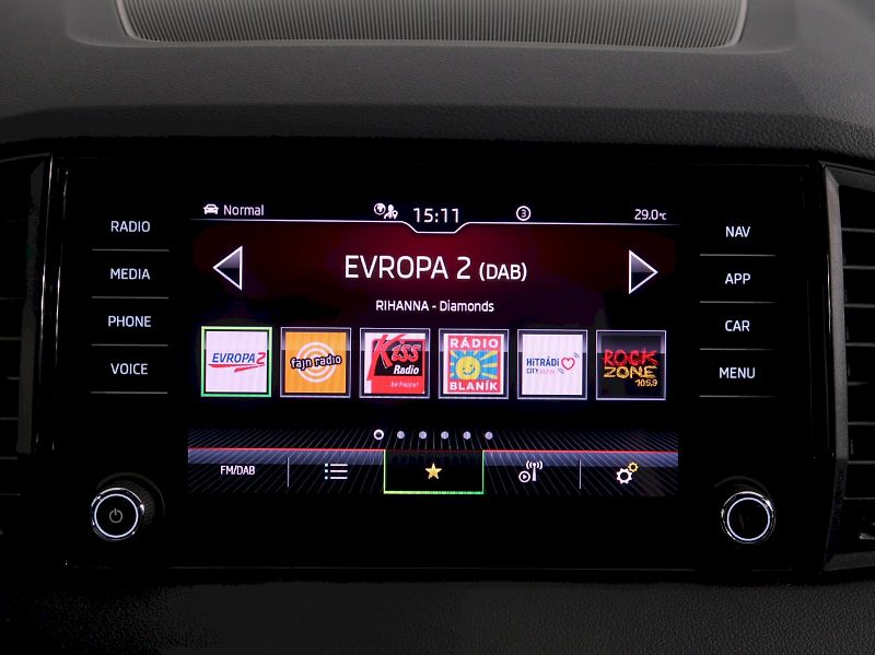 Škoda Karoq (2026) SPORTLINE 1.5TSI 110KW DSG TAŽ - fotka 24 z 42