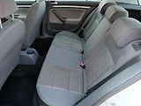 Volkswagen Golf (2007) 1.6i, AC - náhled 10