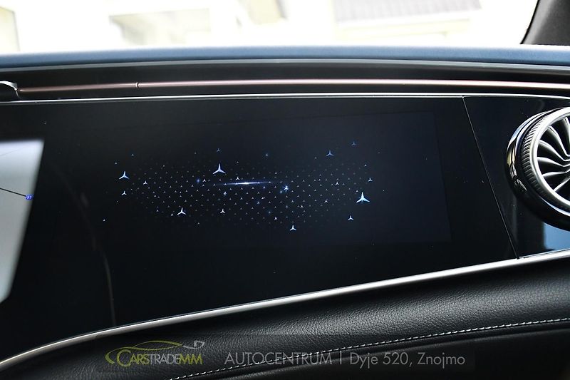 Mercedes-Benz EQE 500 4M PANOR HYPERSCREEN - fotka 36 z 62