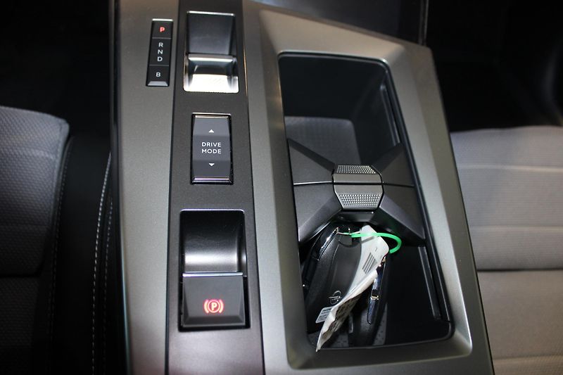 Opel Grandland (2025) Ultimate 1.6 PHEV (143kW/195k) - fotka 12 z 23