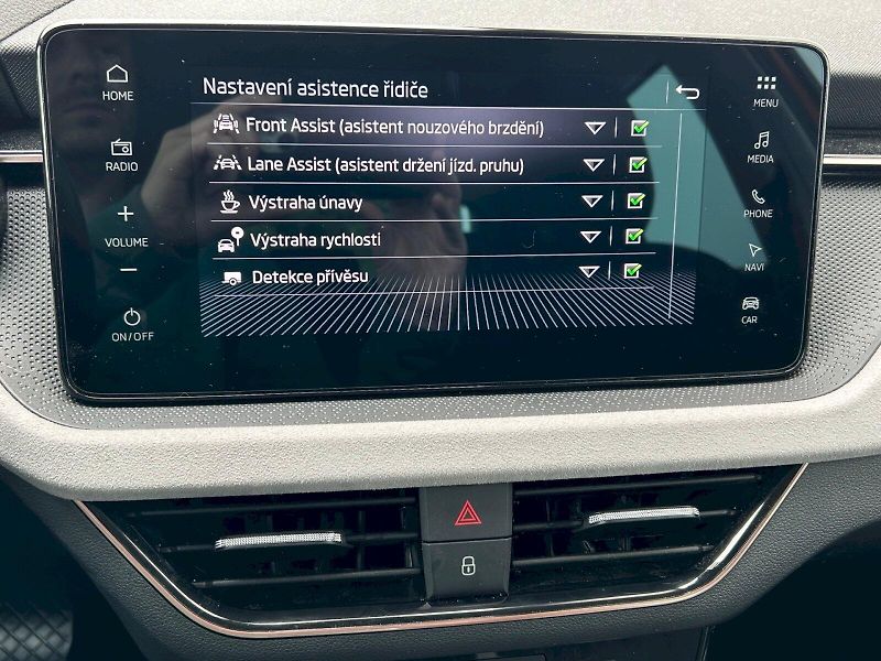 Škoda Kamiq (2026) Top Selection 1.5 TSI 110 kW D - fotka 23 z 35