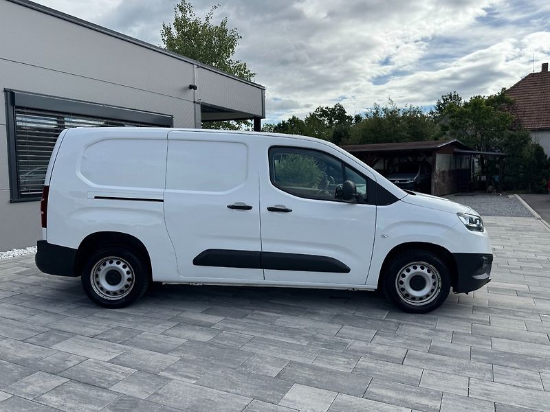 Toyota ProAce City (2020) L2 1.5D 75kW - fotka 4 z 29