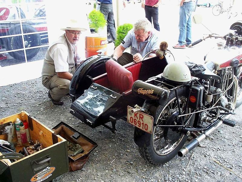 Motocykly Imperia se v Německu vyráběly deset let. Velké úspěchy slavily zejména při silničních závodech. Na snímku je Imperia H 500 Sport na Oldtimer festivalu Nürburgring 2007.