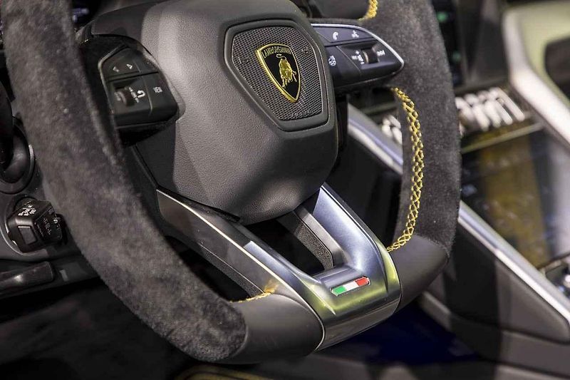 Lamborghini Urus.