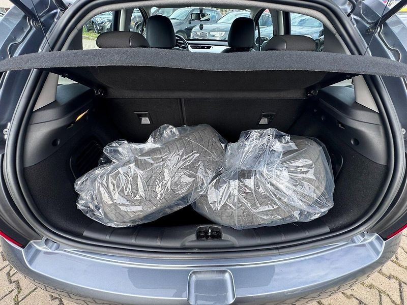Citroën C3 (2012) 1,4i 70 KW KILOMETRY 2. MAJ - fotka 37 z 42