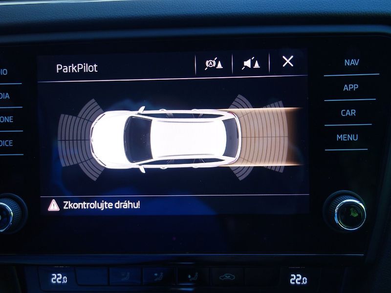 Škoda Octavia (2019) 2.0TDI 110kW DSG -VÝBAVA-DPH! - fotka 20 z 47