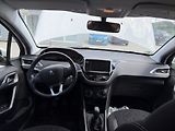 Peugeot 2008 1.2 PureTech 60kW Klima - náhled 9