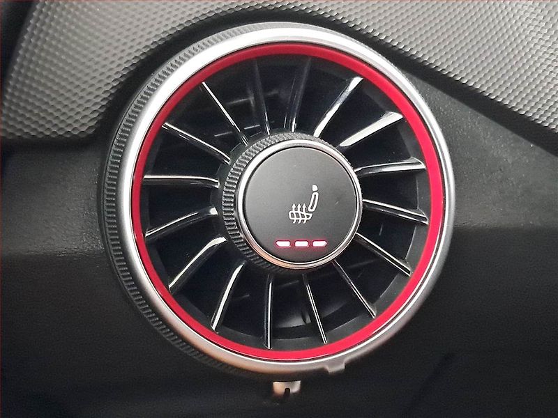Audi TT (2021) S-Line 45 TFSI - fotka 18 z 18