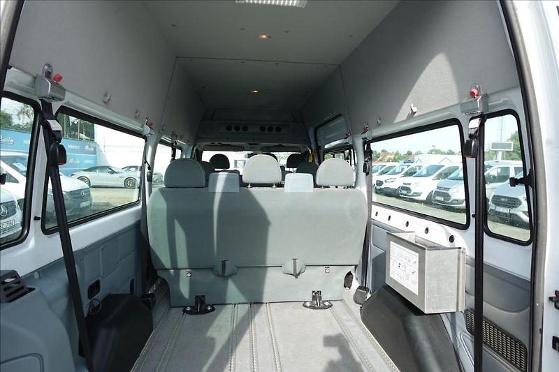 Ford Transit 2,2 TDCI  L3H3 9MÍST BUS KLIMA - fotka 14 z 29