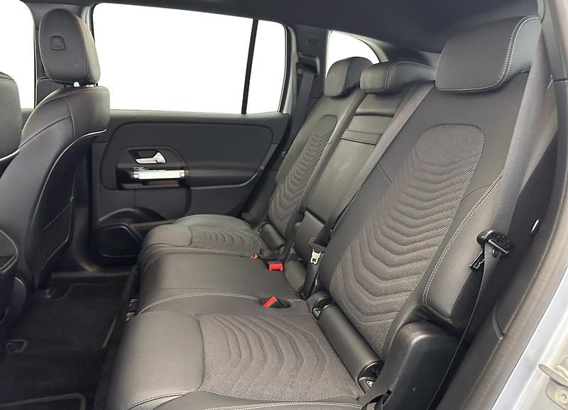 Mercedes-Benz EQB 300 4M Progressive Ambient - fotka 11 z 12