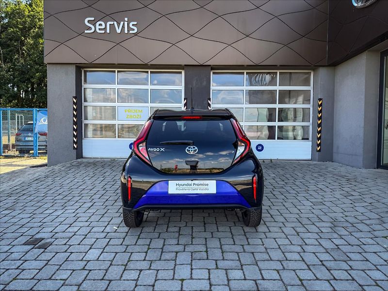 Toyota Aygo 1,0 X Style - fotka 18 z 18