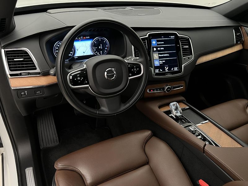 Volvo XC90 B5 AWD INSCRIPTION AUT - fotka 4 z 48