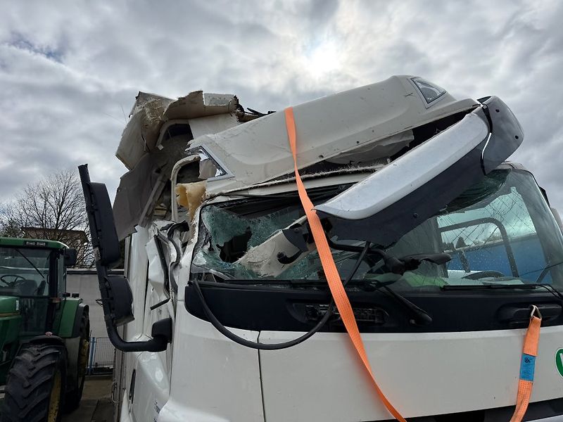 DAF CF320 EURO 6 - fotka 4 z 19