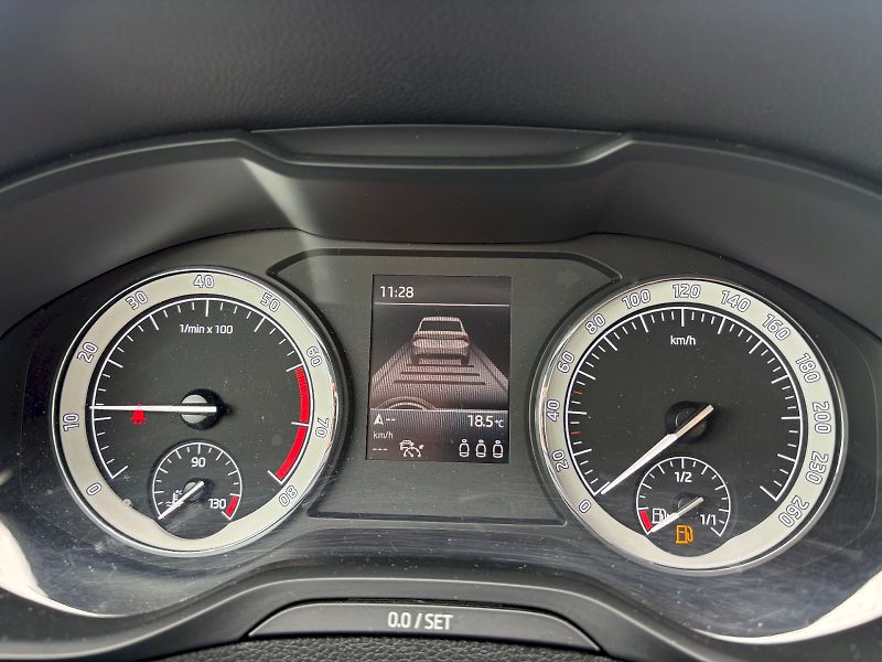 Škoda Karoq (2019) 1.5TSI 110kW Style - fotka 15 z 35
