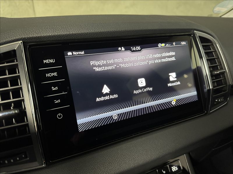 Škoda Karoq 2,0 TDi  DSG 4x4 Style Virtual - fotka 33 z 45
