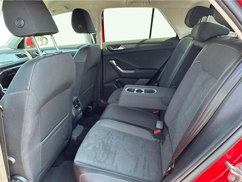 Volkswagen T-Roc Style 1.5 TSI 110kW Man. 6 - fotka 12 z 24