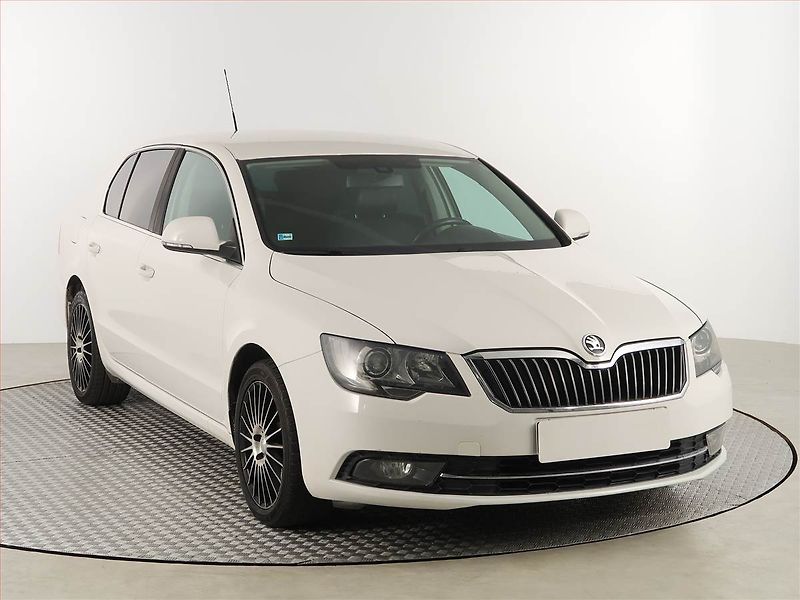 Škoda Superb (2014) 2.0 TDI, Automat, Tempomat - fotografie inzerátu