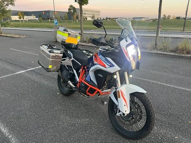 KTM 1290 Super Adventure R (2022) 2022 - fotka 4 z 8