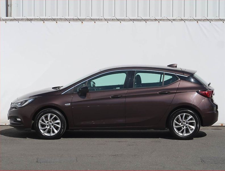 Opel Astra (2017) 1.4 T, Automat, ČR,1.maj - fotka 3 z 20